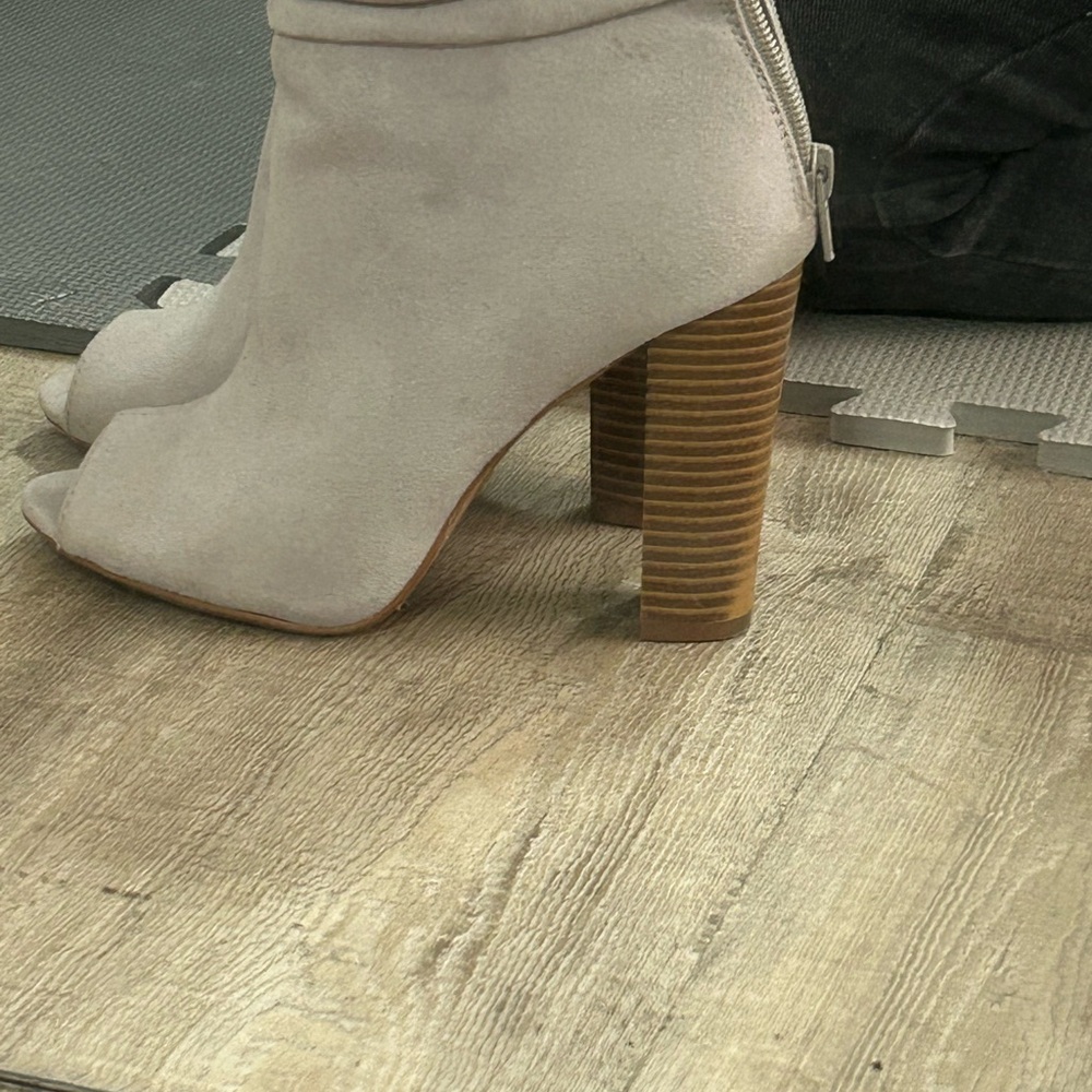 Elegant Cream Peep-Toe Ankle Boots